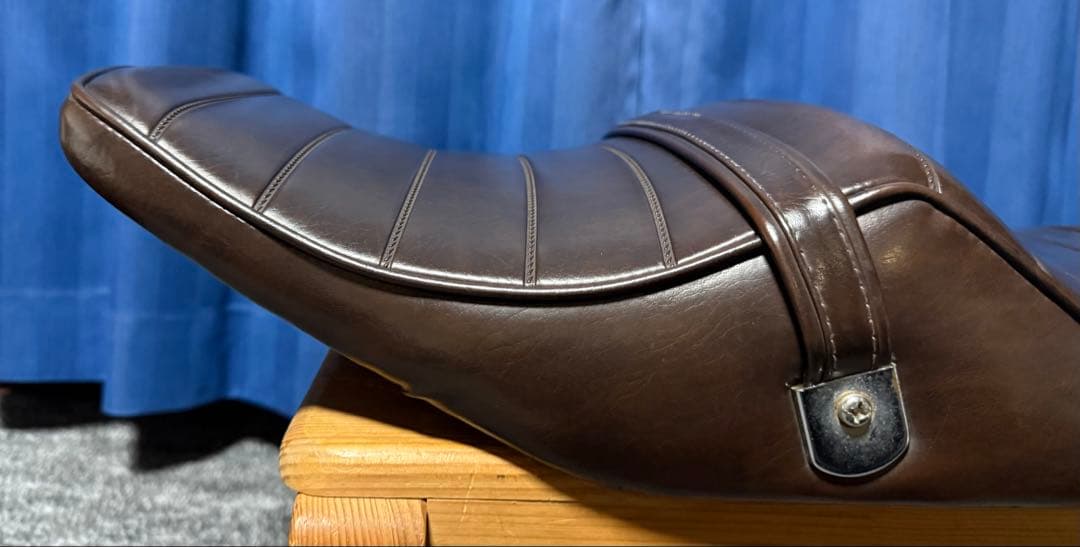 カワサキ ZRX400 純正ベース タックロールシート ローシート アンコ抜き