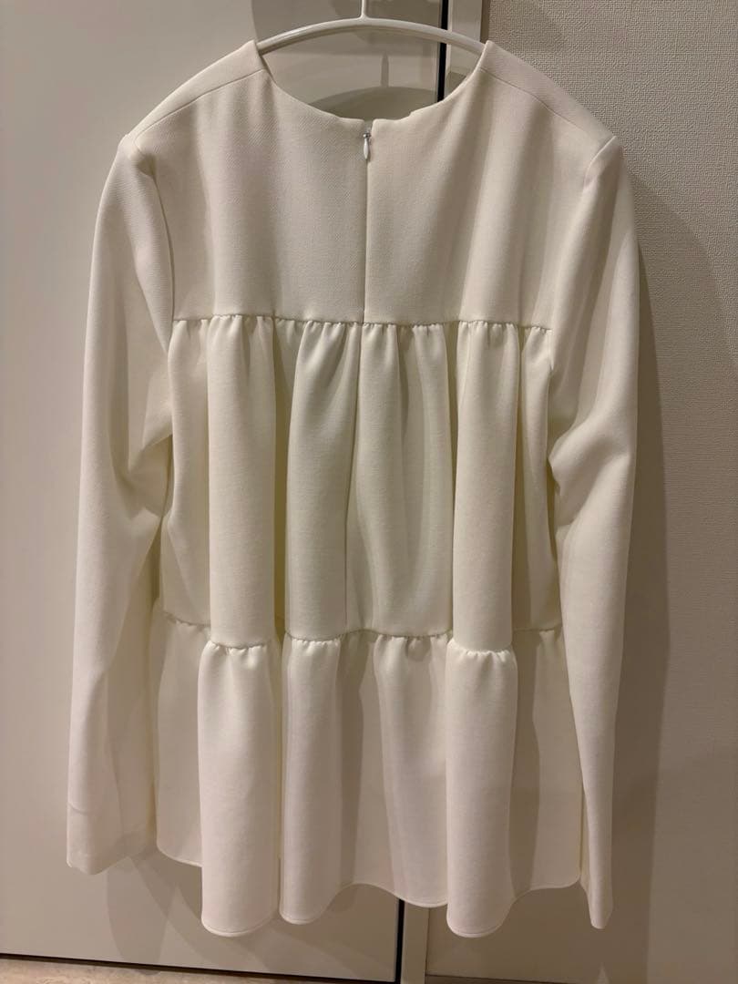 【新品】YOKO CHAN（ヨーコチャン）のパール付きブラウス　36 白