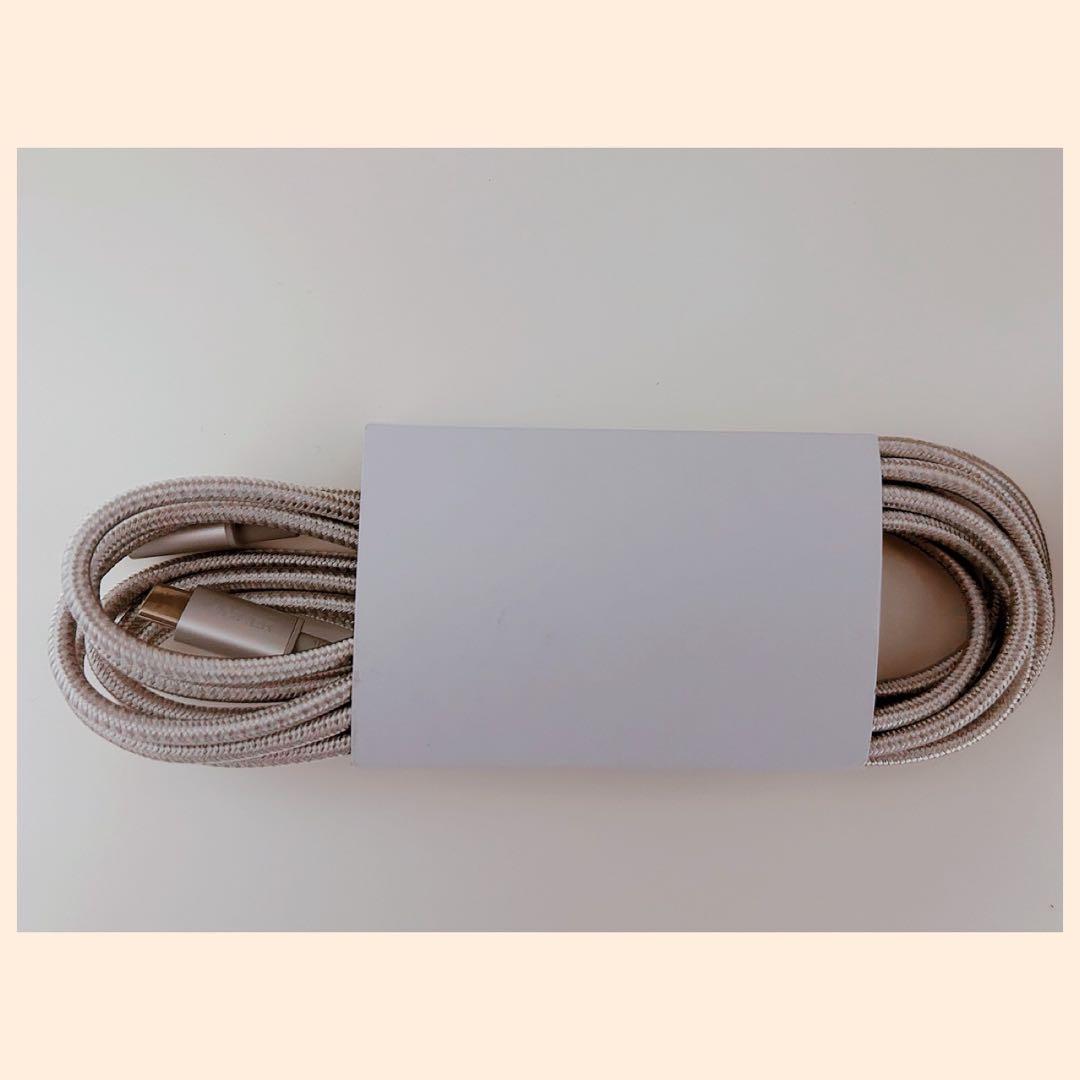 VR VIVE XR Elite本体とANKERのケーブルとスタンドのセット