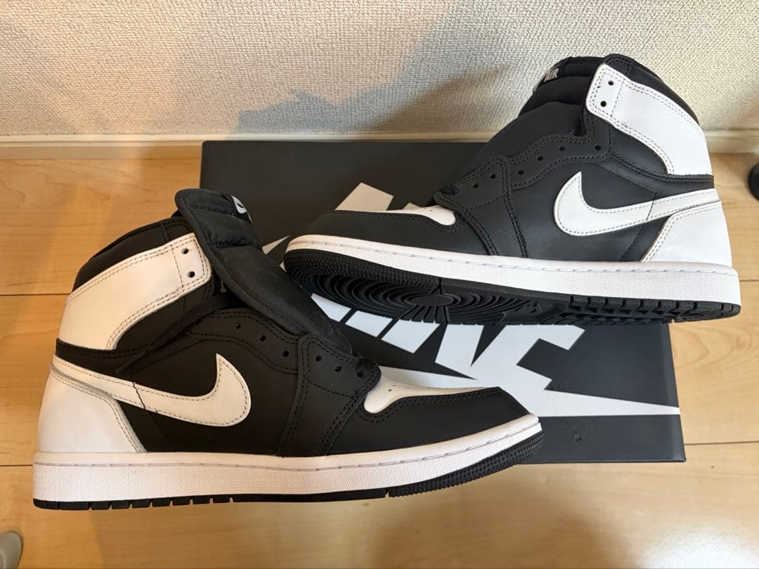 靴 Air Jordan 1 Retro High OG Black-White