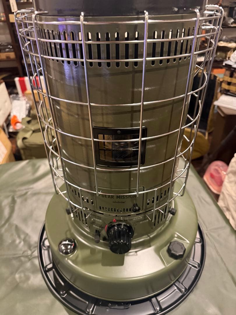 【新品未使用】トヨトミ ギアミッション KS-GE67 OD色 石油ストーブ