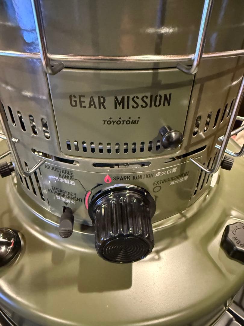 【新品未使用】トヨトミ ギアミッション KS-GE67 OD色 石油ストーブ