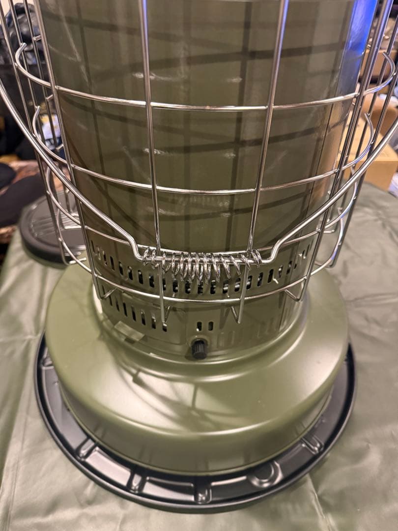 【新品未使用】トヨトミ ギアミッション KS-GE67 OD色 石油ストーブ