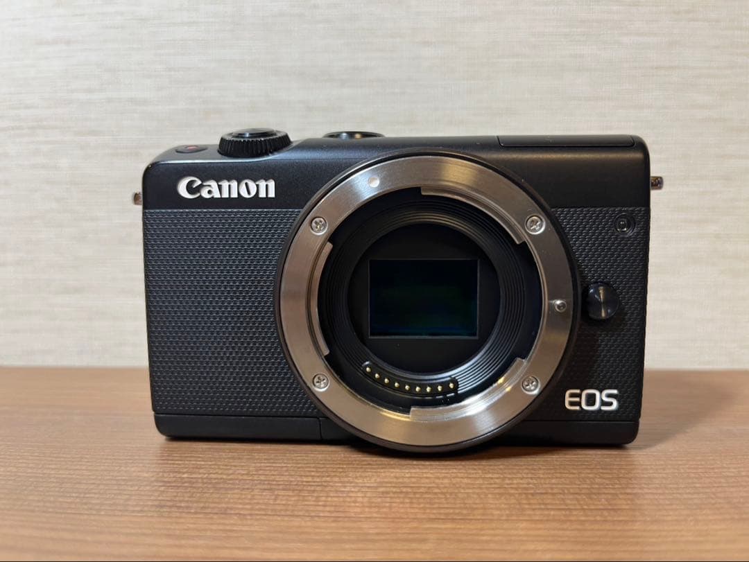 Canon EOS M100 ミラーレス一眼