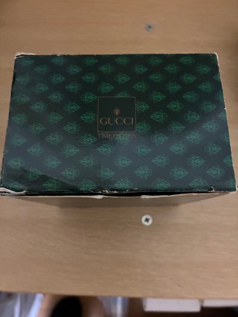 GUCCI グッチ チェンジベゼル ホワイト文字盤 ゴールド