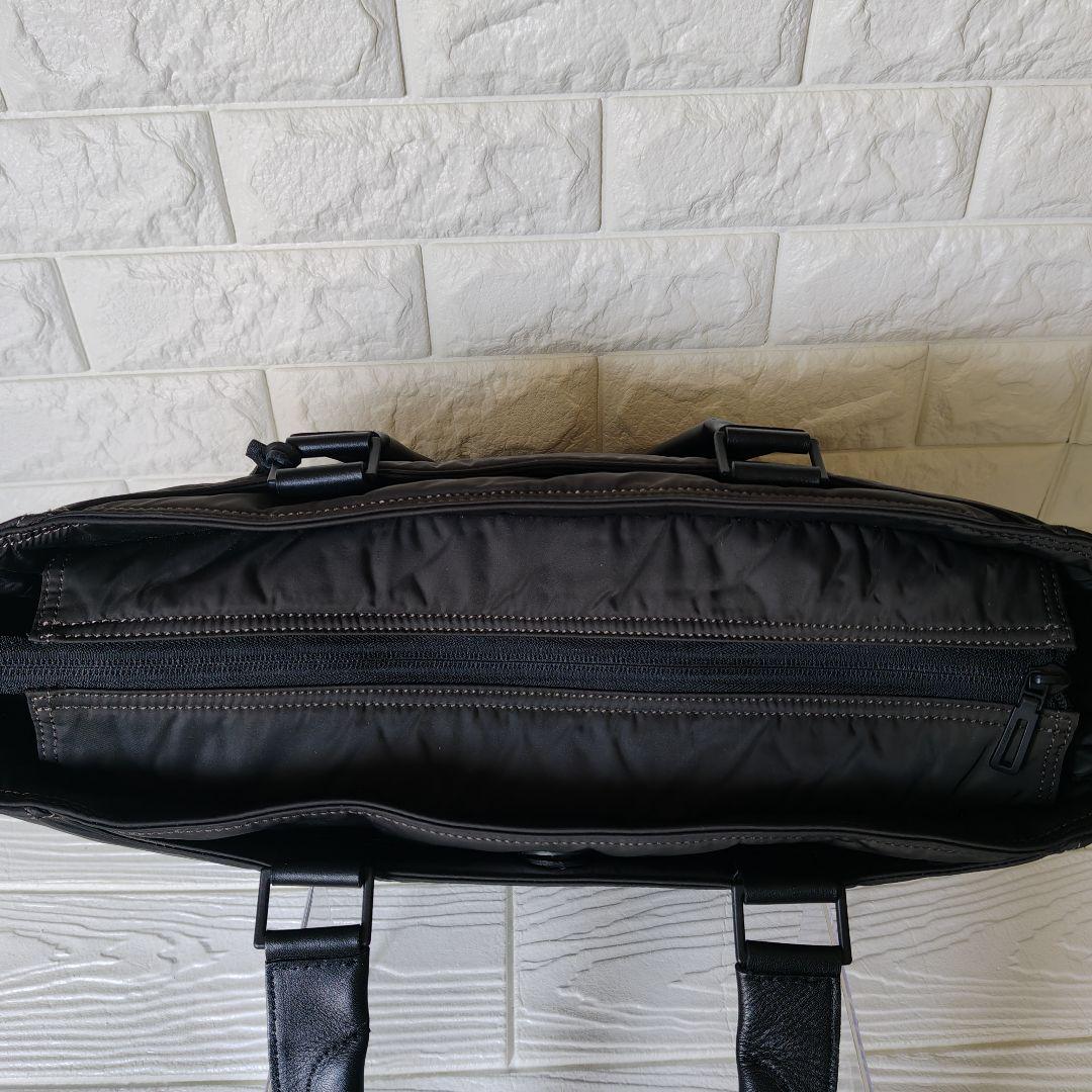 ペッレモルビダ バッグ