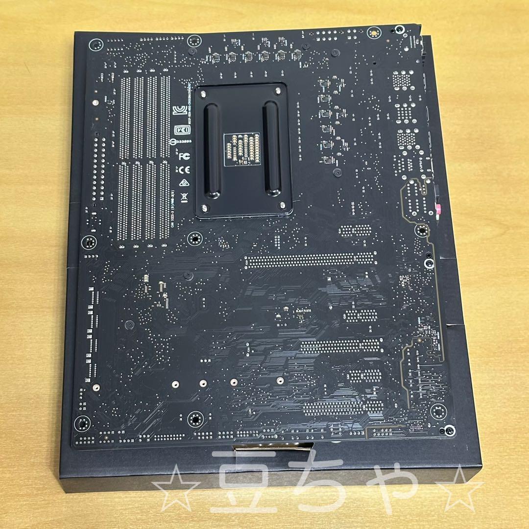 マザーボード ASUS ROG CROSSHAIR VI HERO X370 AM4 ATX