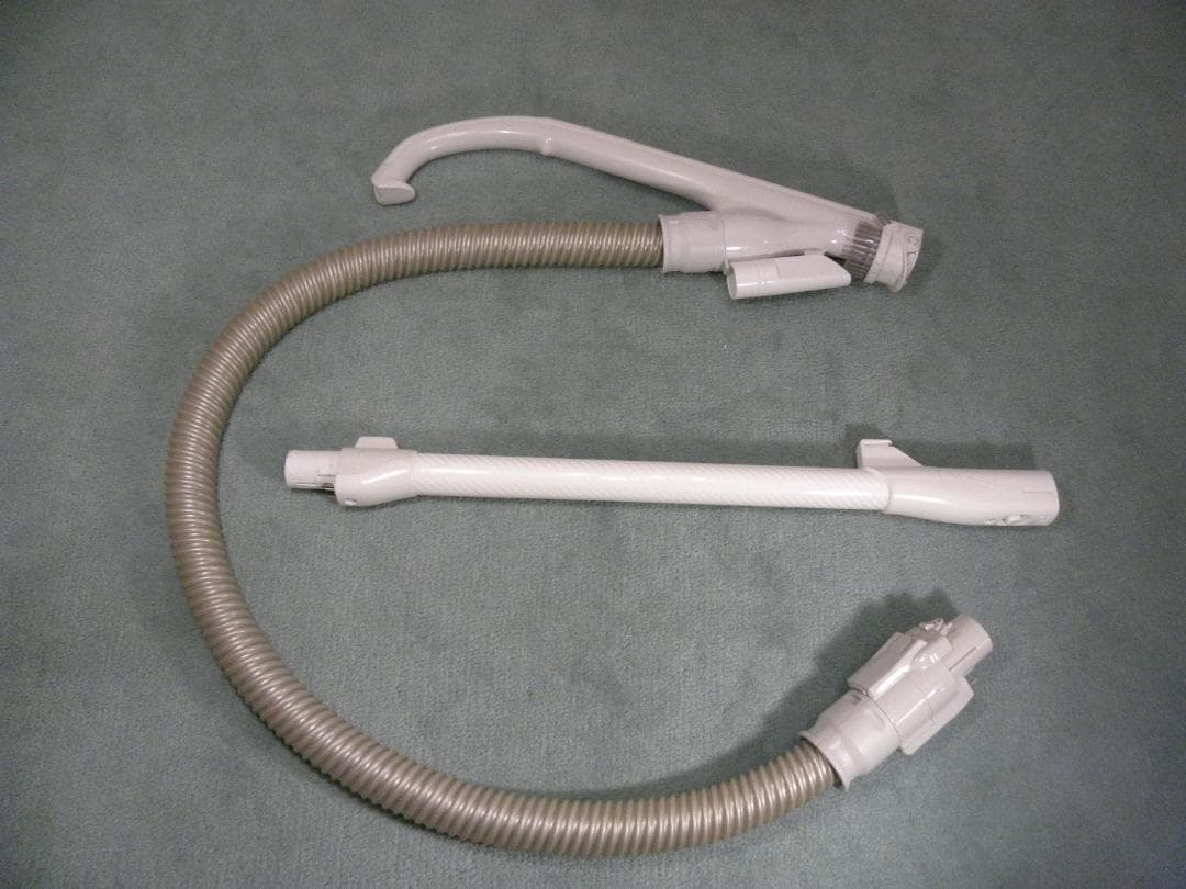 Panasonic軽量スリム掃除機MC-JP840Kからまないブラシ