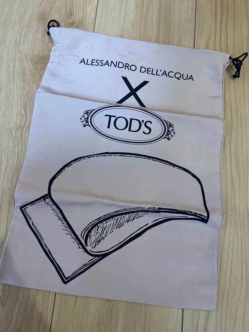 TOD'S トッズ　パンプス　新品未使用（お値引き可です）