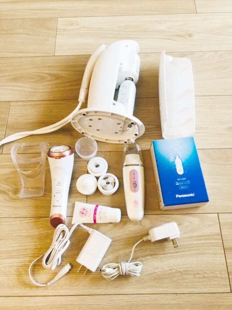パナソニックの美容家電4点セット 炭酸 洗顔 毛穴 超音波ピーリング
