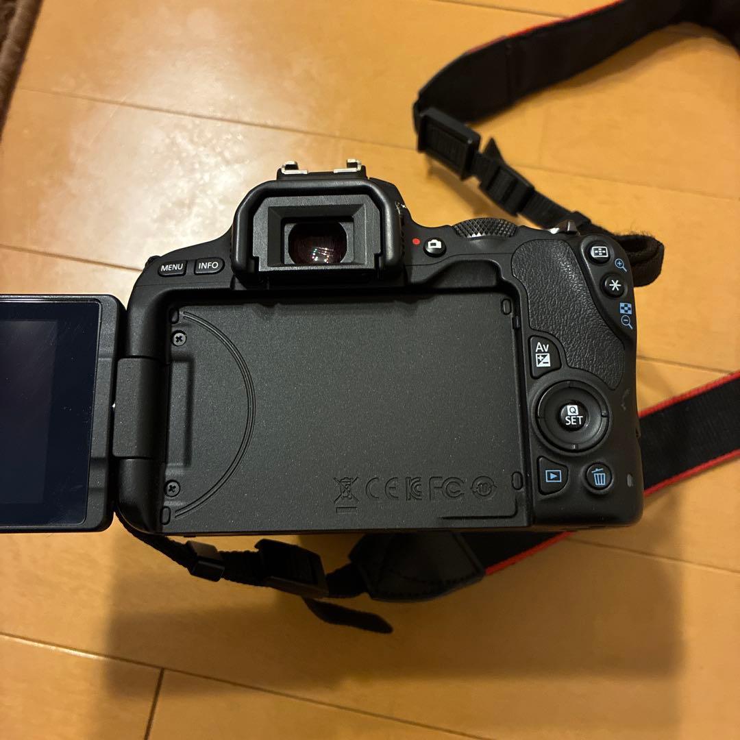 デジタルカメラ Canon EOS kiss x9