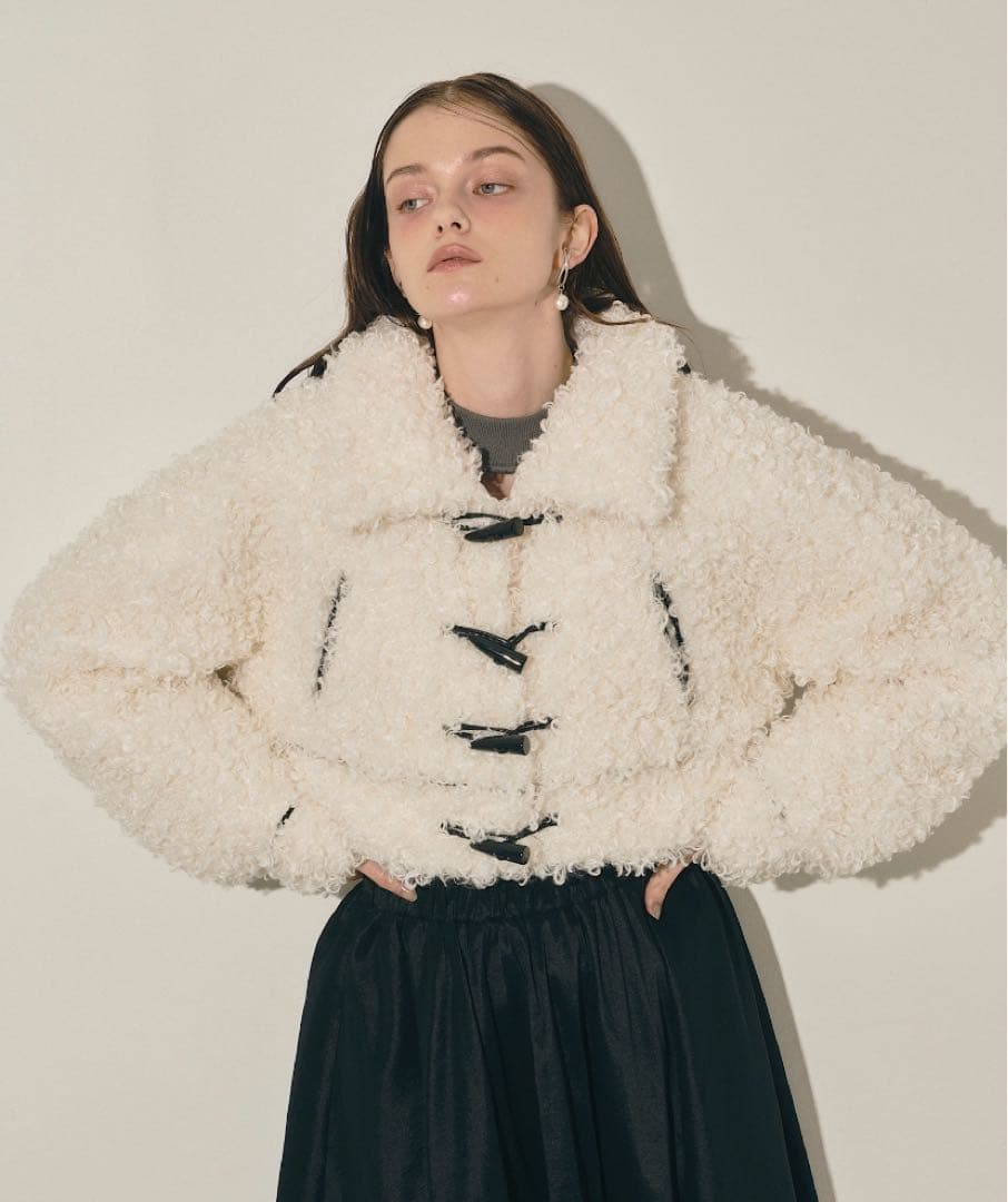 VIOLETTA ボアショートコート ホワイト Mサイズ