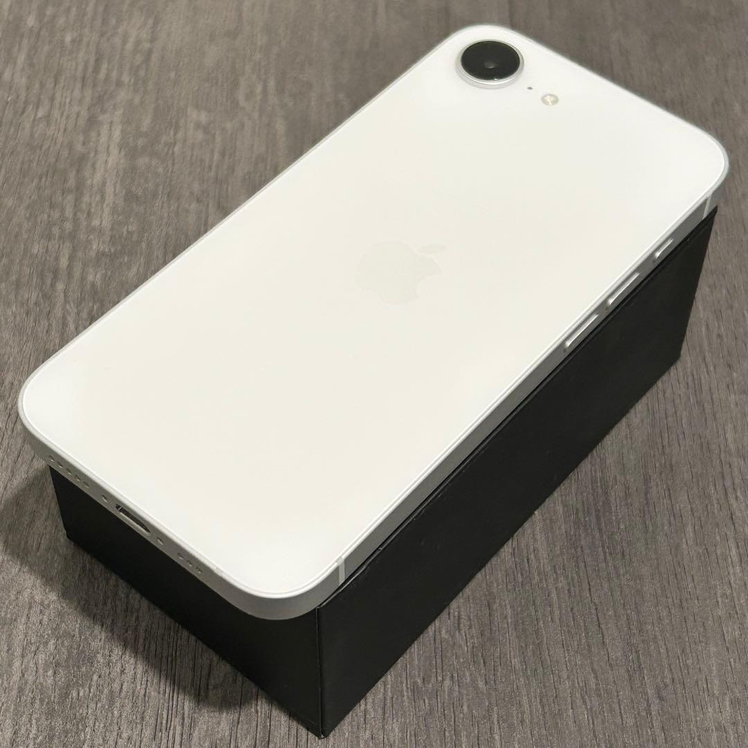 【美品】iPhone 16e｜256GB｜SIMフリー