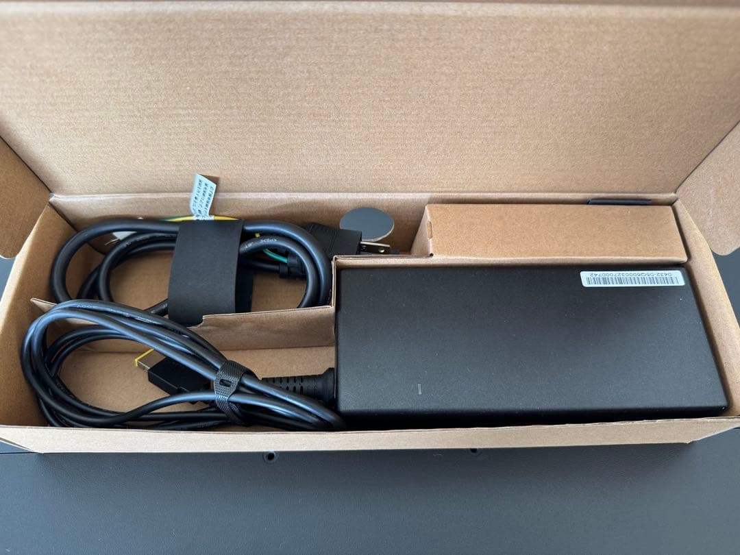 Wacom Cintiq Pro 27 本体