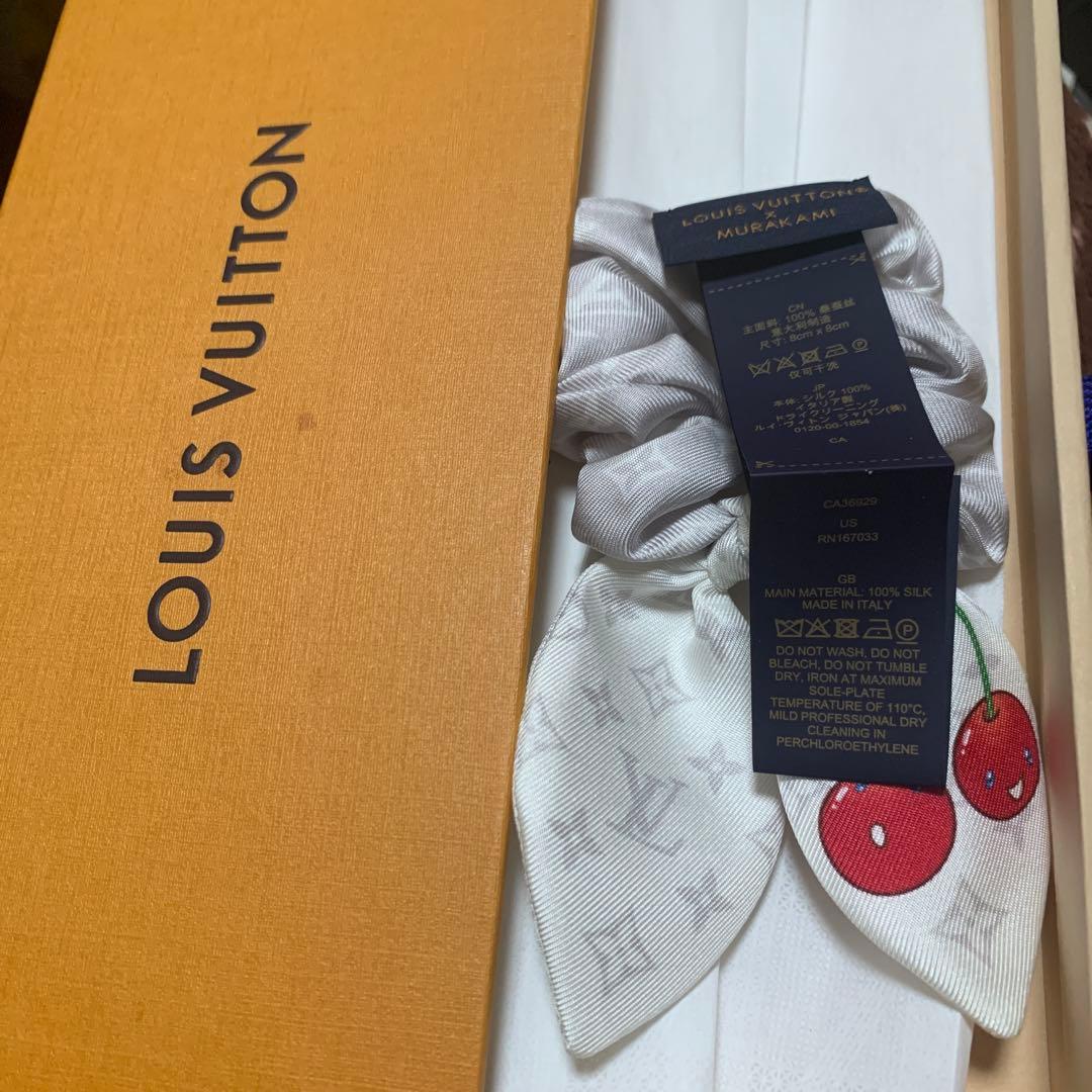 ルイヴィトン　シュシュ　村上隆　チェリー　新品未使用　白