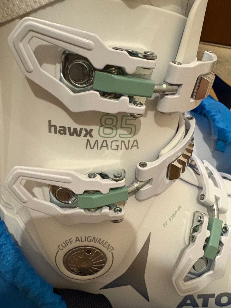 ATOMIC アトミック Hawx Magna 85 スキーブーツ　女性　25㎝