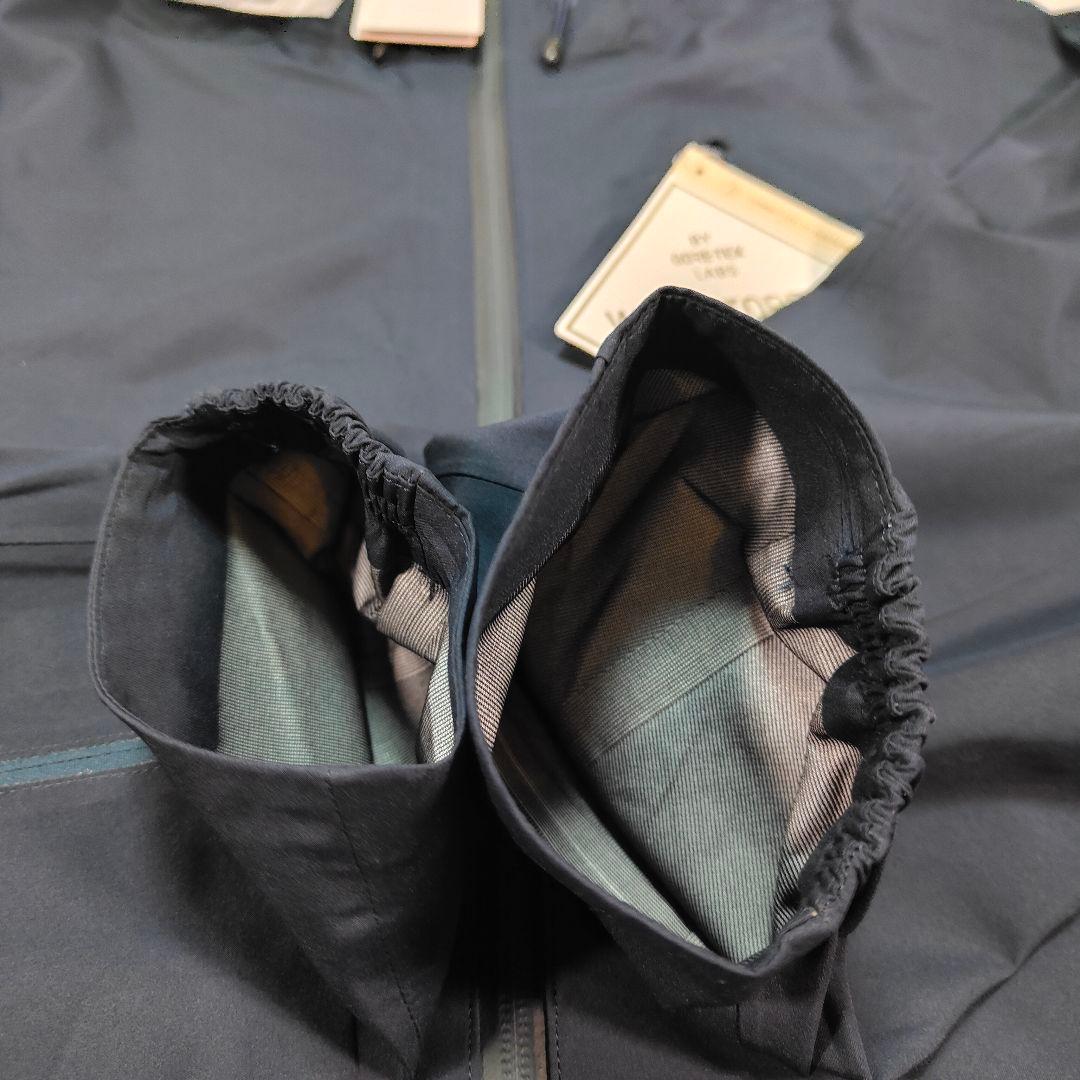 新品✨24年✨携帯袋✨ダイワライフスタイル ライトシェルパーカ L