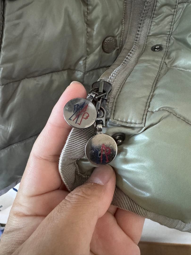 O*A様 限定値下げ‼️ MONCLER グレー ダウンジャケット