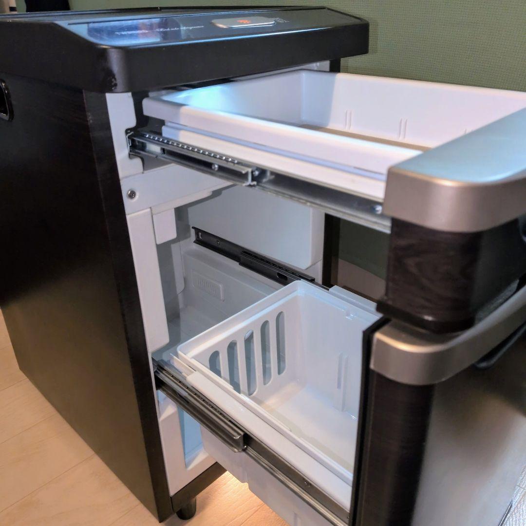 ツインバード　ベッドサイド冷蔵庫 HR-D282 [17L /引き出しタイプ]