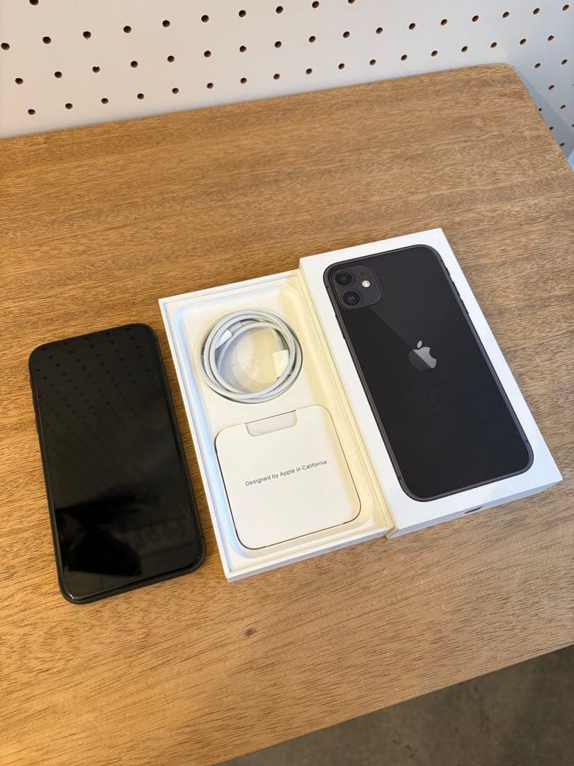 Apple iPhone 11 64GB ブラック （SIMフリー）