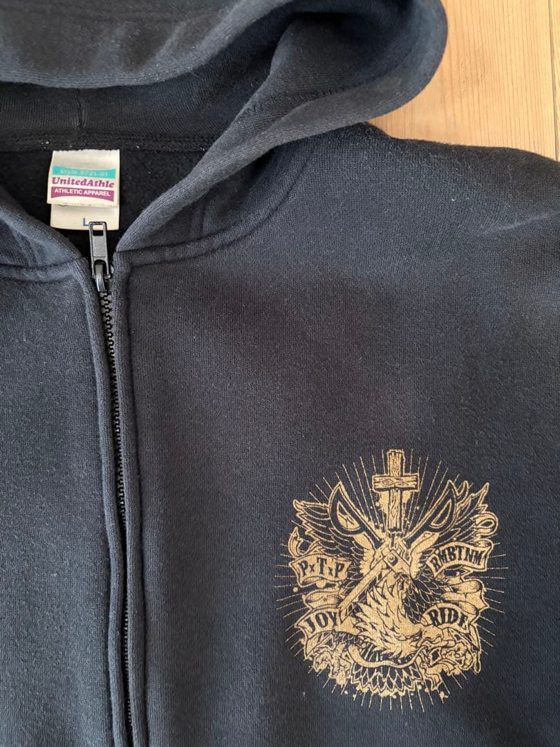 トップス pay money to my pain