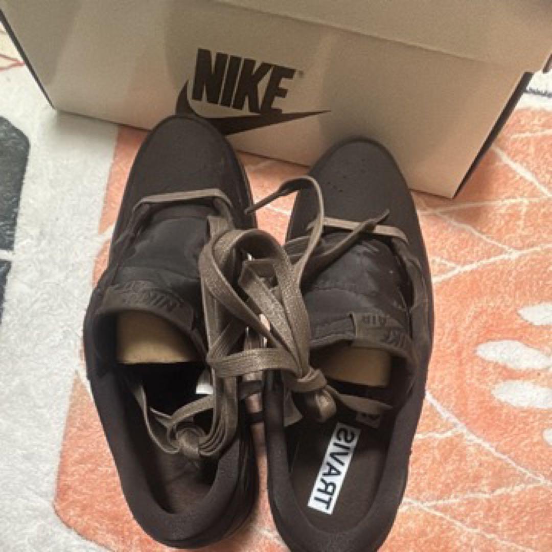 シューズ Travis Scott Velvet Brown and Dark Mocha