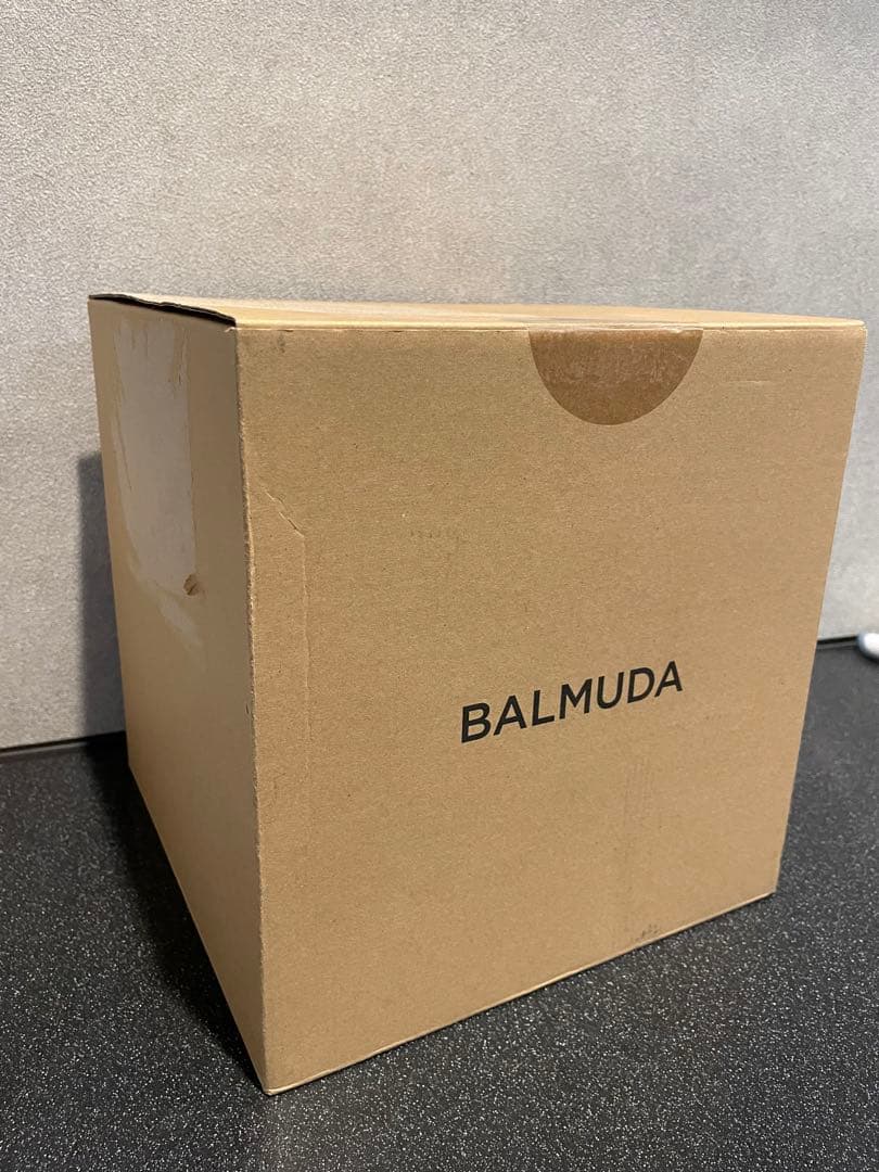 バルミューダ　電気ケトル　BALMUDA The Pot