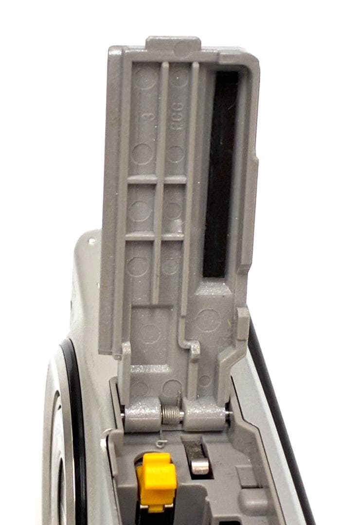 25M10-239 フジフイルム FinePix F40fd コンパクトカメラ