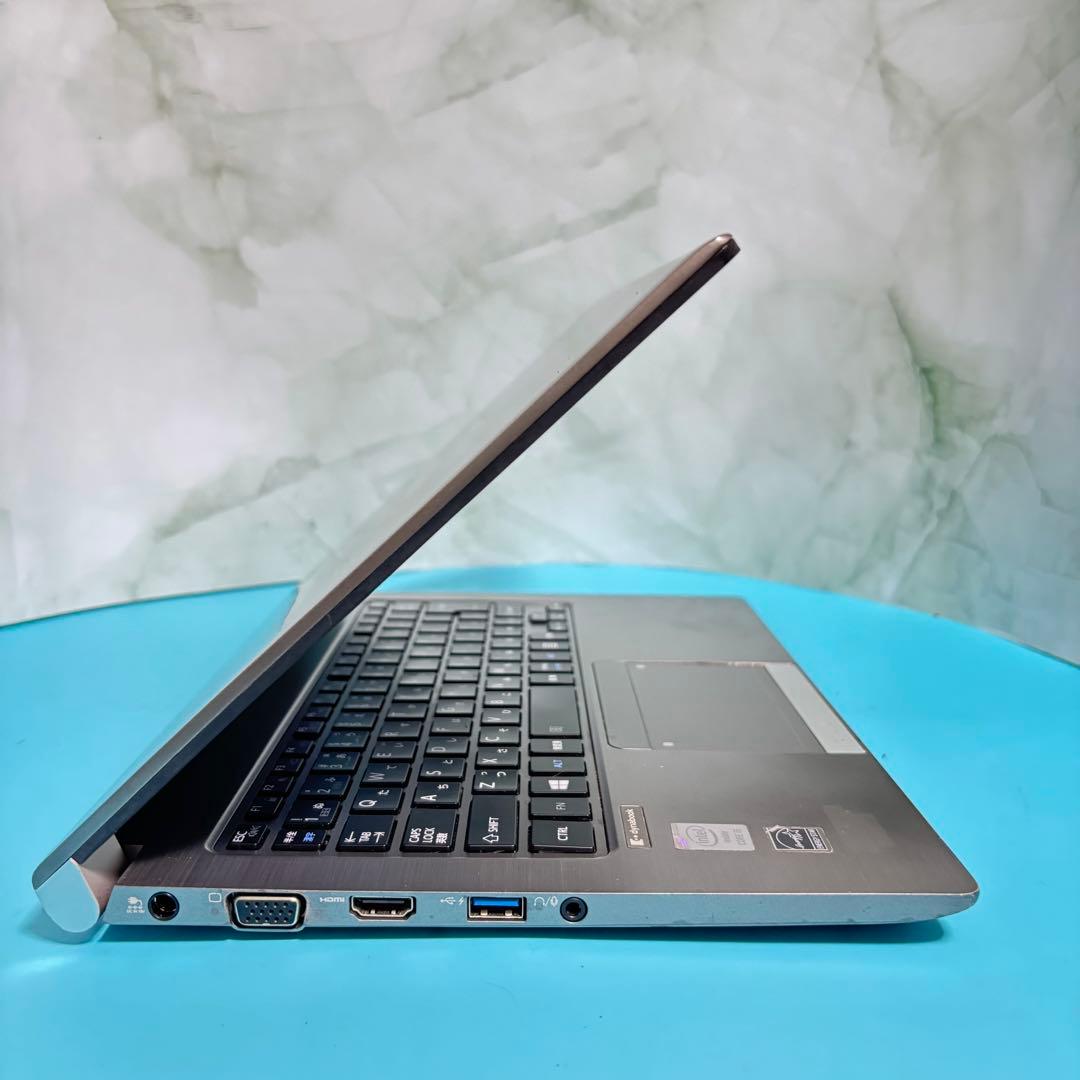 お買い得！全機能◎SSD搭載！東芝13.3薄型ノートPC オフィス付！メモリ8G