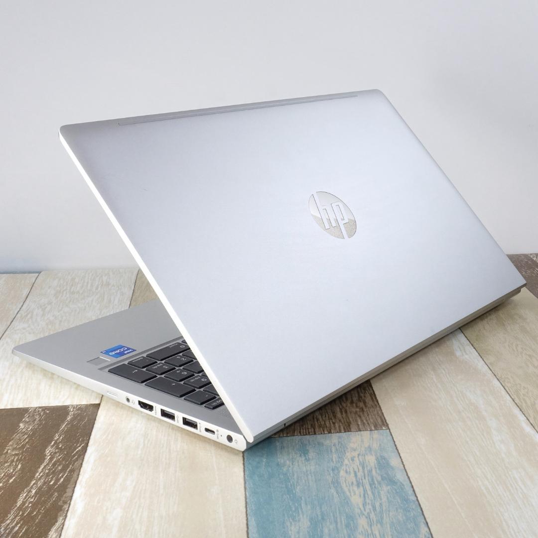 極美品の東京生産✨１０コアの第１２世代ｉ７に超高速ＳＳＤ５１２ＧＢ＆１６Ｇメモリ