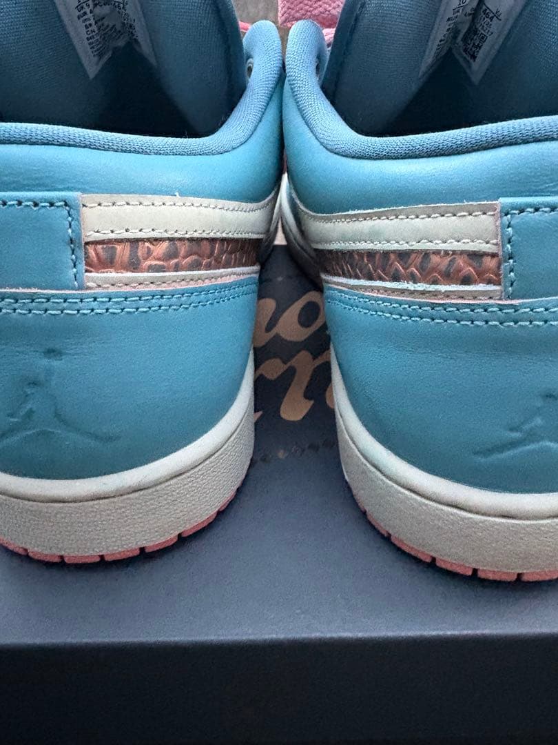 ナイキ エア ジョーダン 1 LOW SE \"Somos Eternos\"