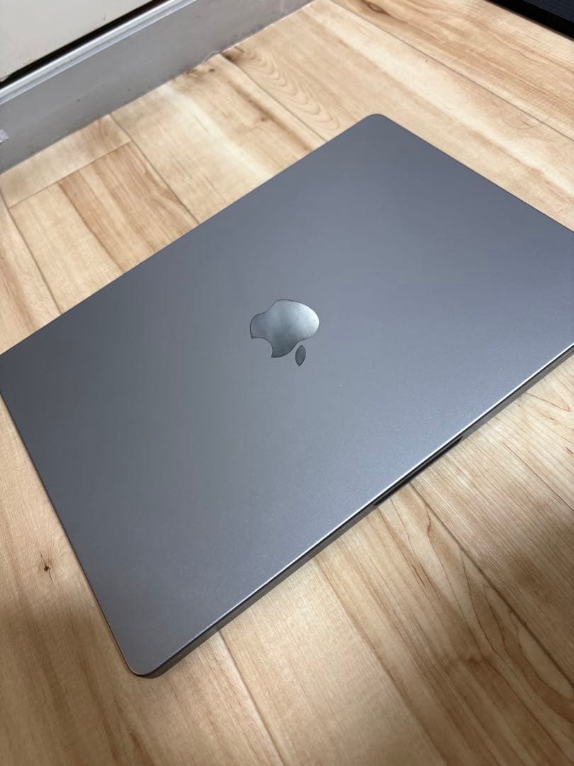 MacBook本体 MacBook Pro M3 / RAM16GB / SSD1TB