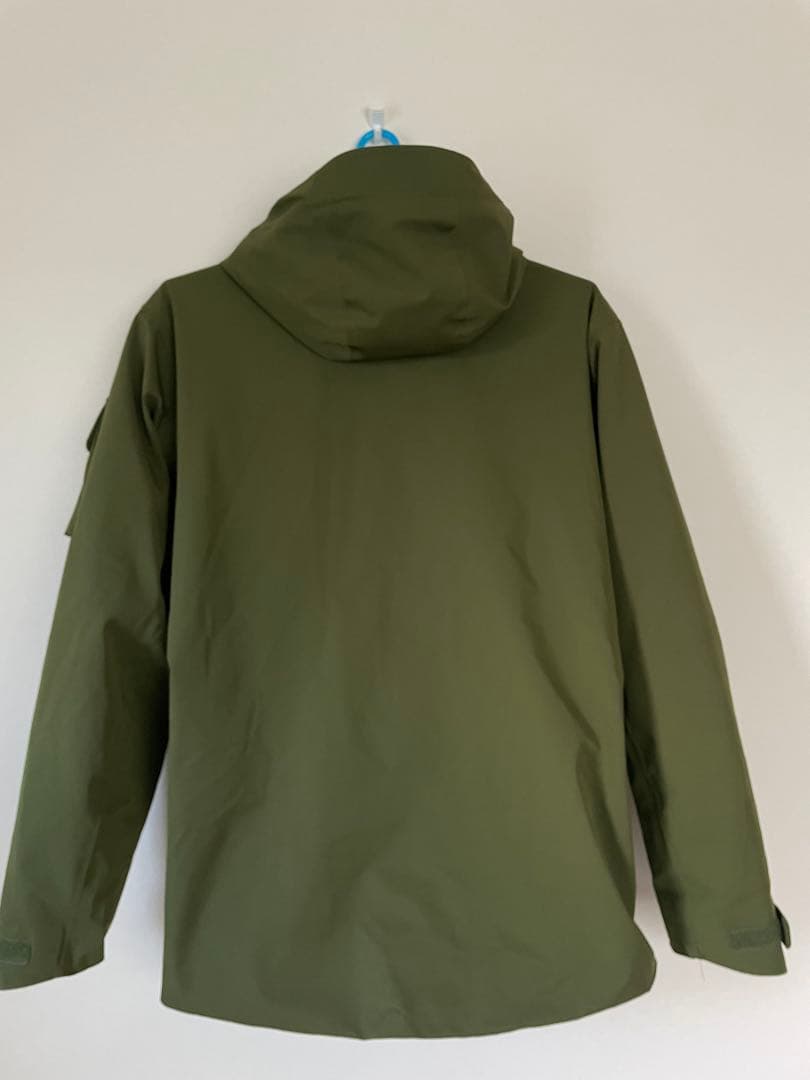 43D スノーボードジャケット　M-L オリーブグリーン　43degrees