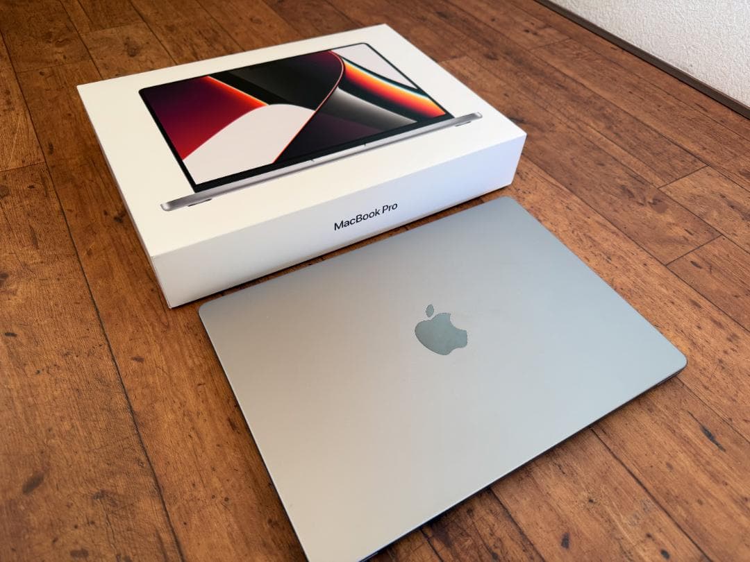 M1 Pro MacBook 10/16コア 16GBメモリ 1TBストレージ
