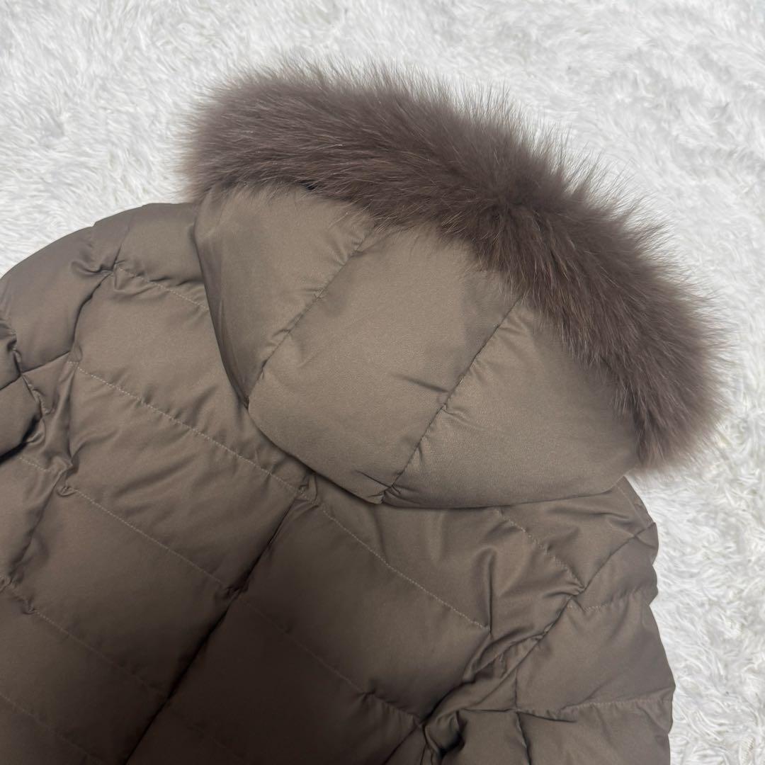 大きめ 美品 INDIVI フーデットファーダウンコートフォックス ロングダウン