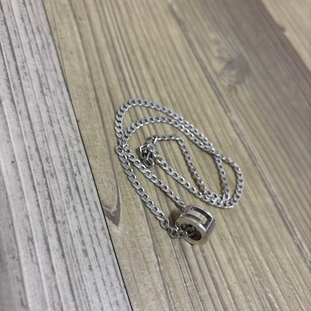 GUCCI シルバー チェーンネックレス 立方体ペンダント