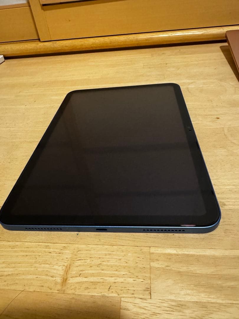 第10世代iPad 64GB ブルー　Wi-Fiモデル