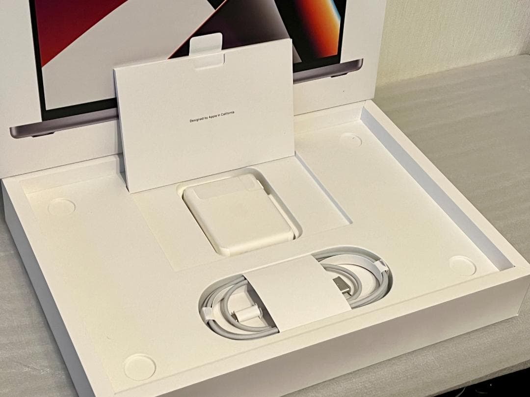 MacBook Pro 16インチ M1MAX 64GB 2TB スペースグレイ