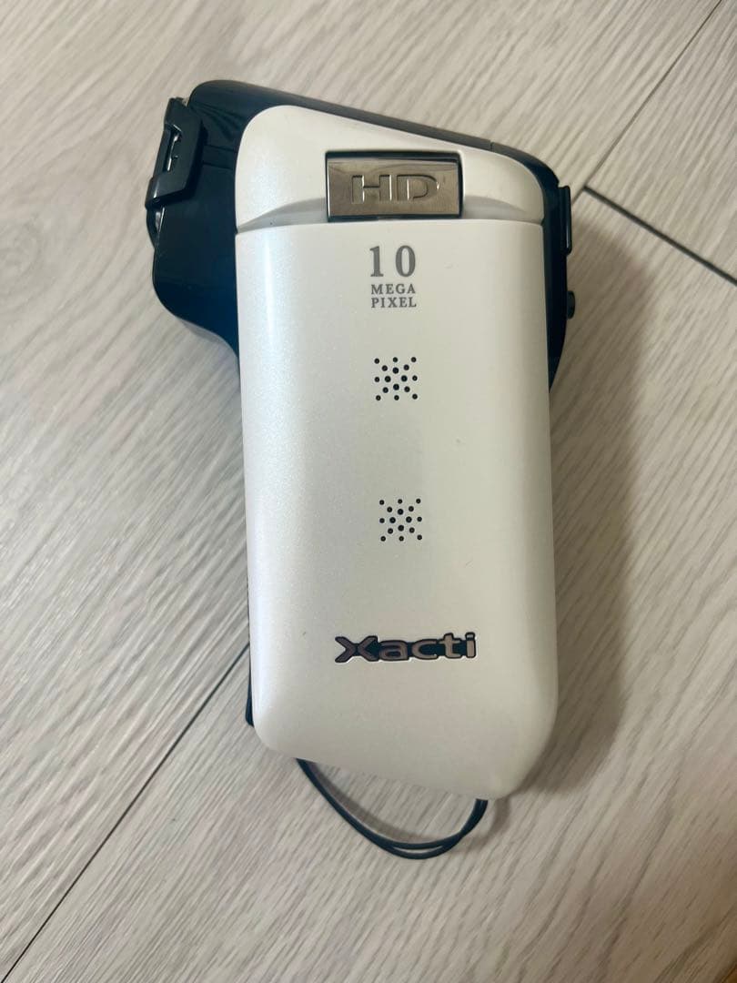 デジタルムービーカメラ SANYO Xacti DMX-CG11箱付き