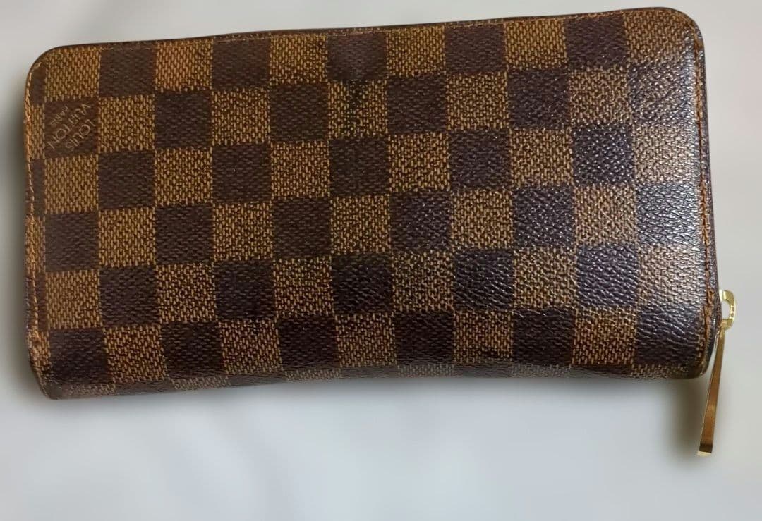 ルイヴィトン　ダミエジッピーウォレット