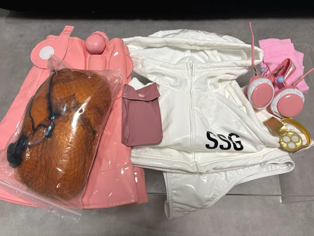 み*ん様 ONEPIECE ナミ エッグヘッド編 コスプレ衣装 Mサイズ