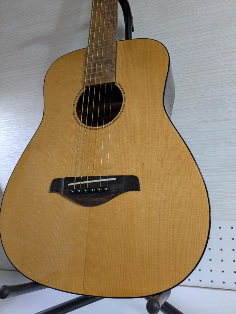 ヤマハ アコースティックギター 　FG-Junior JR2S