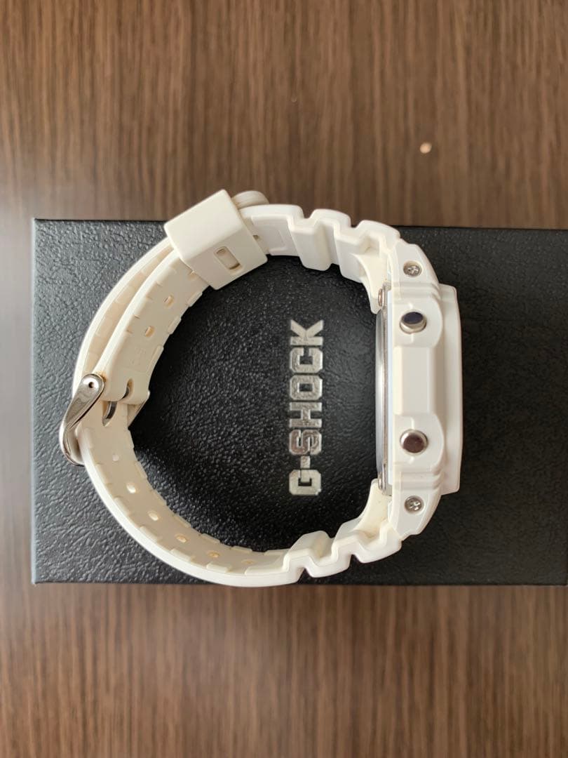 【美品】カシオ G-SHOCK GW-M5610 電波ソーラー ほぼ着用無し