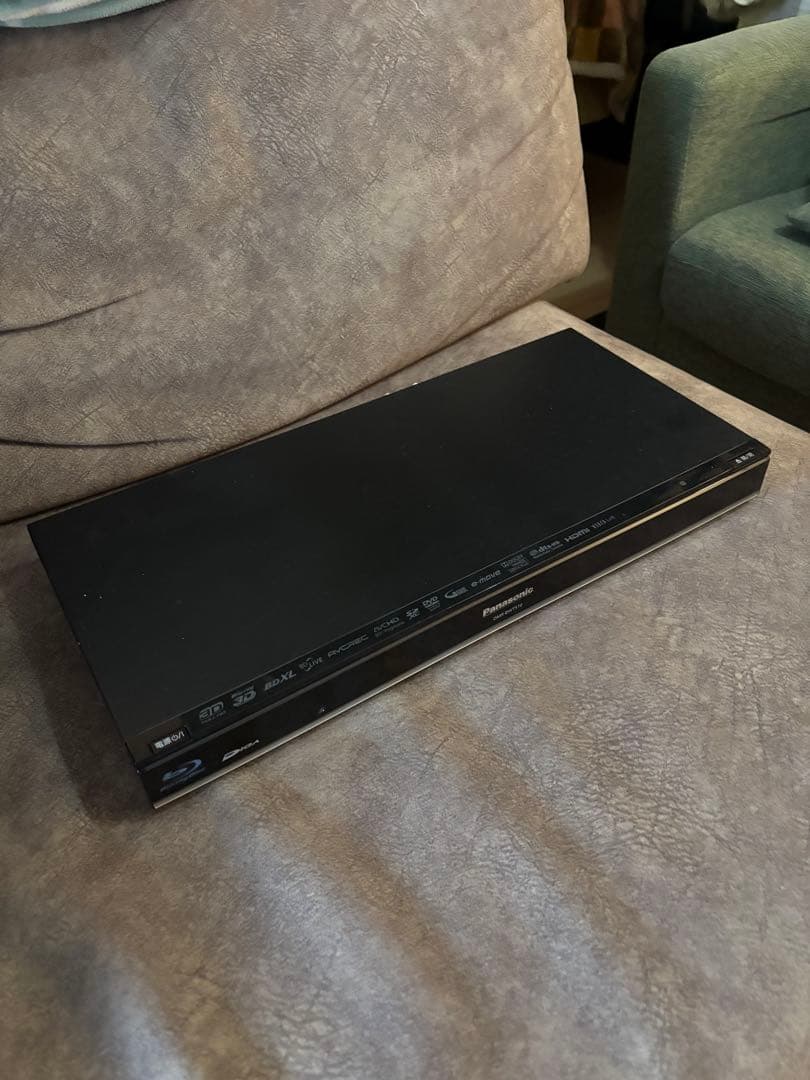 HDD搭載ハイビジョンブルーレイディスクレコーダー　DMR-BWT510