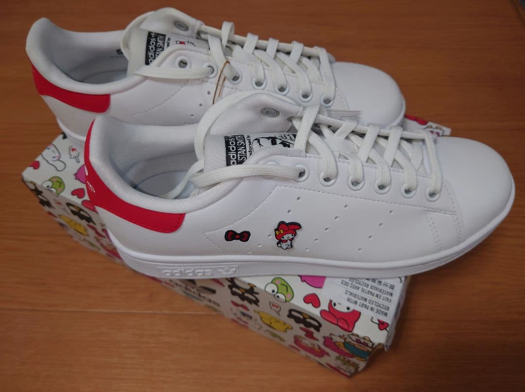 アディダス　スタンスミス　 キティ　２５．０