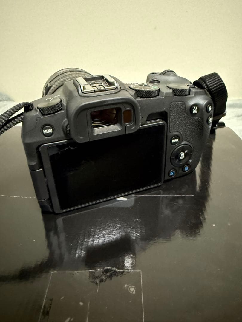 Canon EOS RP ミラーレス一眼カメラ