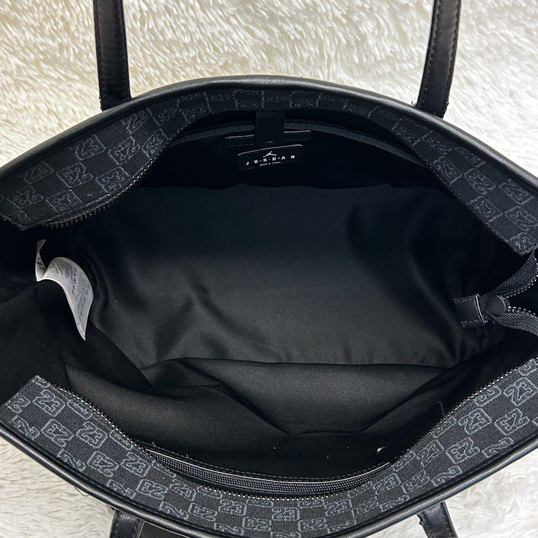 ✨ JORDAN（NIKE） モノグラム トートバッグ／ブラック 大容量✨