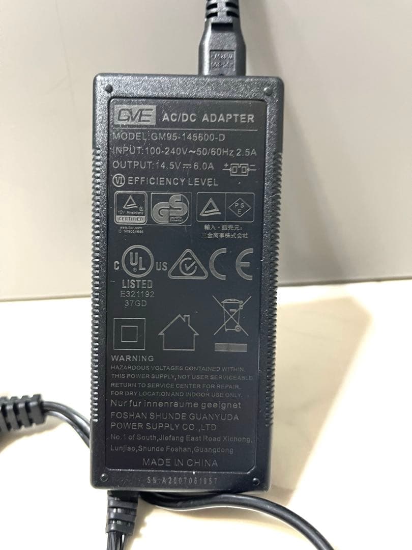 ま*を様 LIVZA ポータブル冷蔵庫　15L 車載