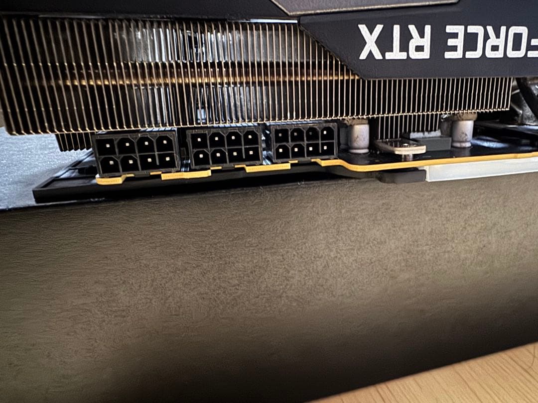 グラフィックボード・グラボ・ビデオカード MSI GeForce RTX3080 GAMING X TRIO 10G