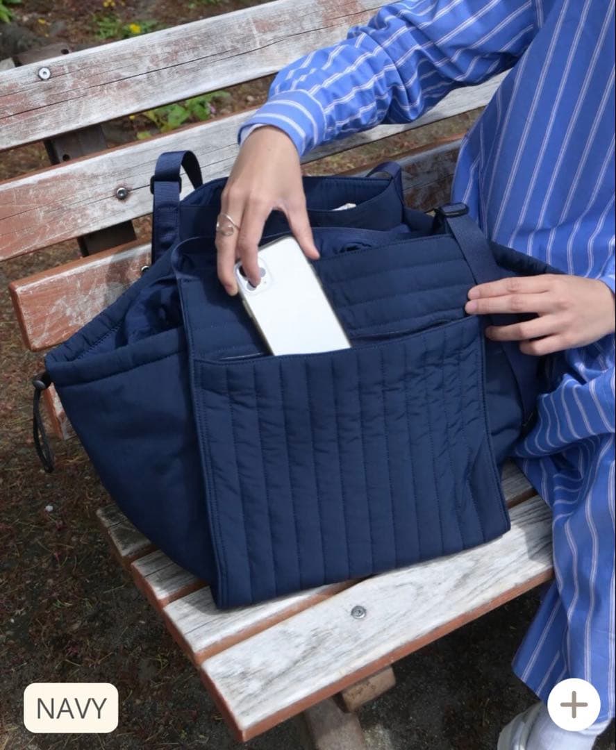 ソルプレーサ　キルティング マザーズバッグ Mサイズ ネイビー　SOLPLASA